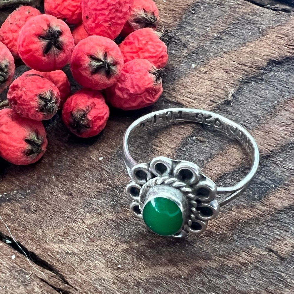Taxco Mexico Ring Green Onyx Women Flower Sterling Silver TC154 Green 3.75 Pinky